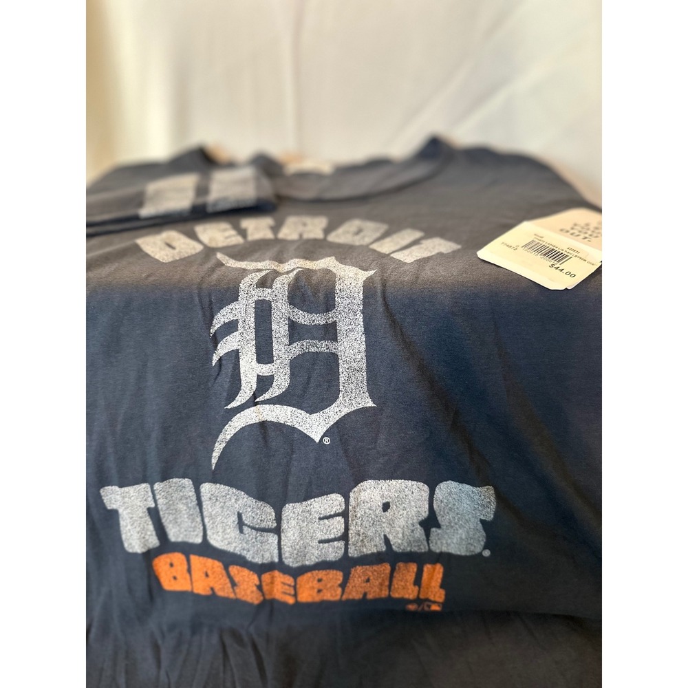 Detroit Tigers T Shirt‎ small